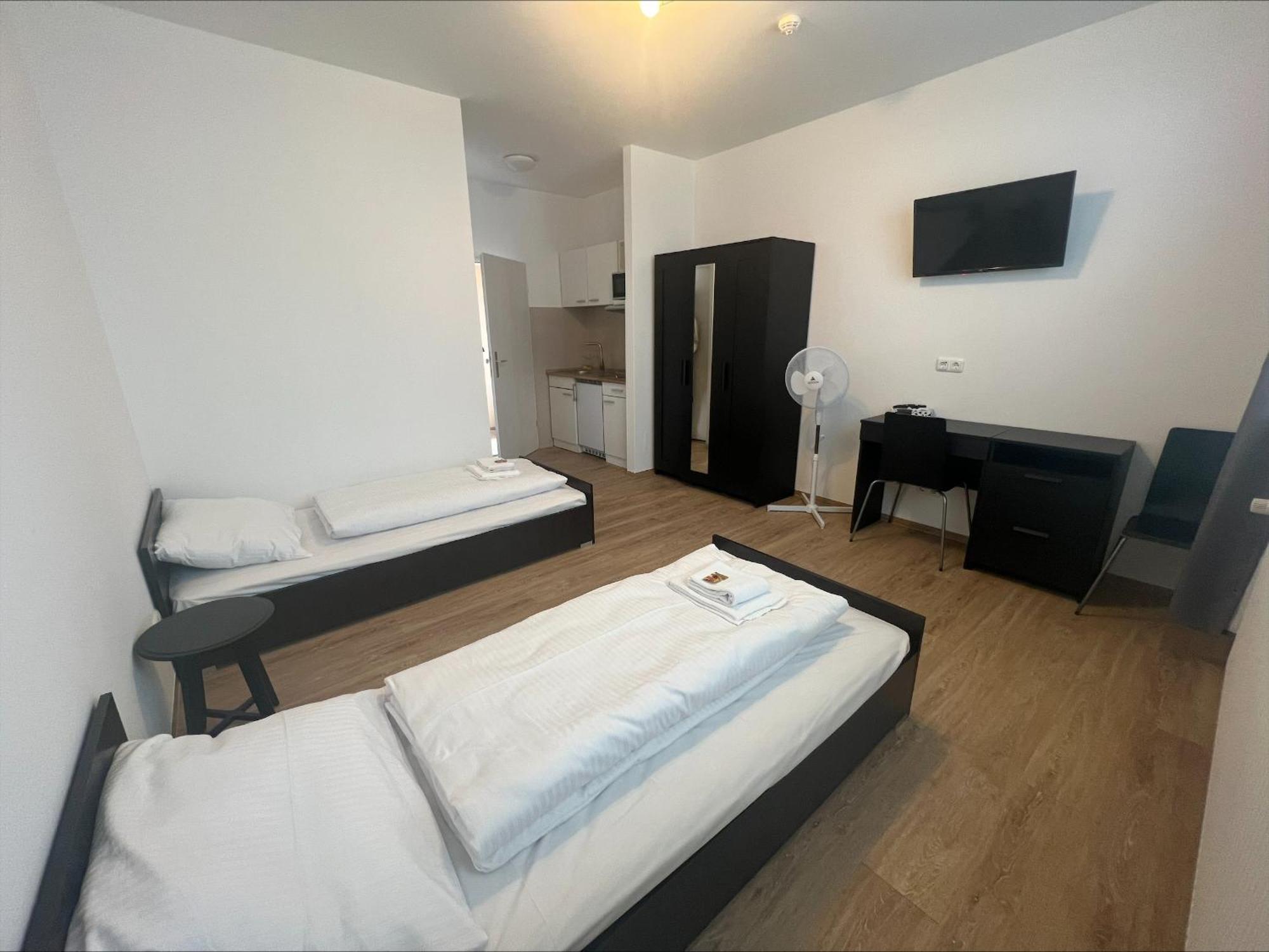 Casilino Hotel A 20 Wismar Дорф-Мекленбург Экстерьер фото